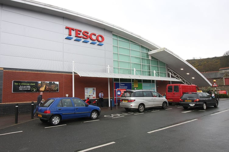 Tesco, Douglas