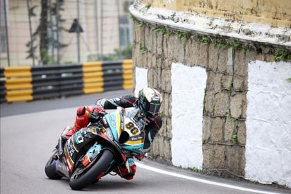 Macau Grand Prix: Peter Hickman quickest in qualifying 