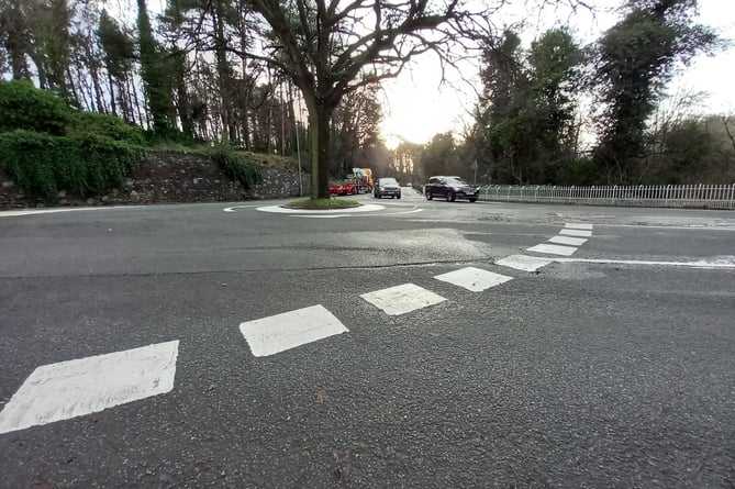 Oak Tree roundabout, Braddan