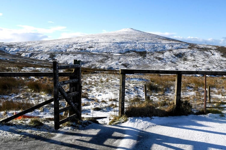 Snow and ice on the A18 mountain road