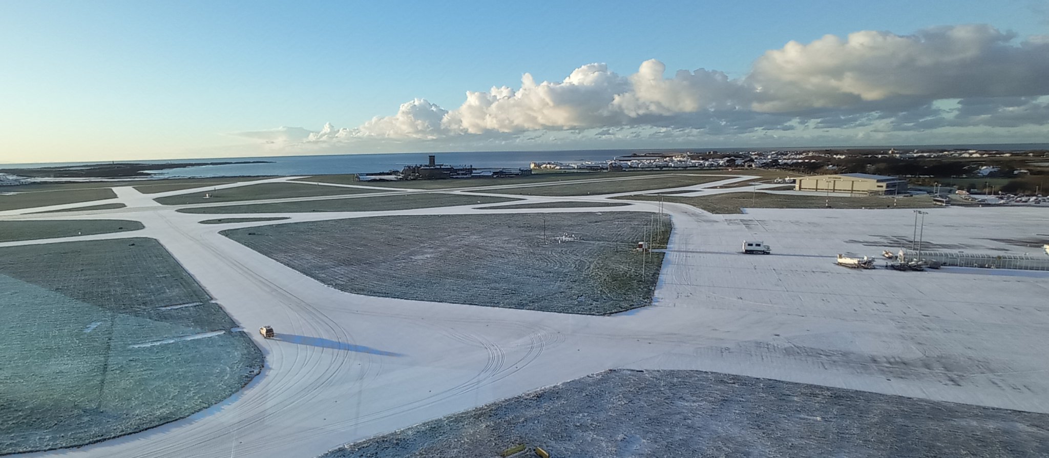 Mechanical issues at Isle of Man airport caused flight delays