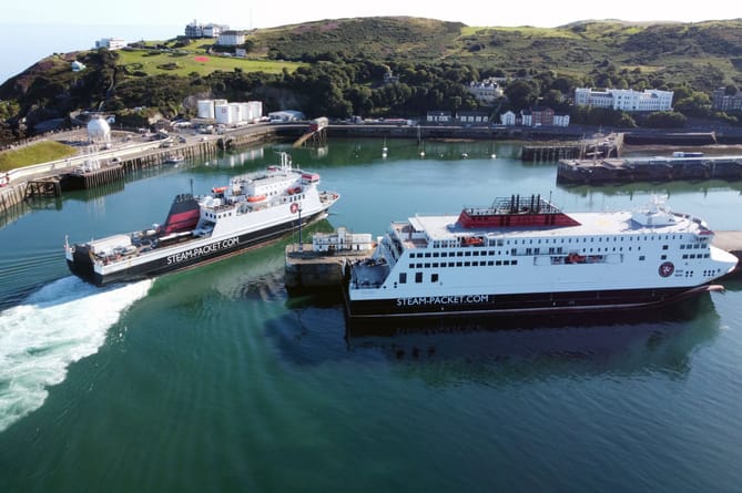 The Ben My Chree and the Manxman