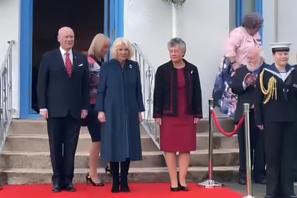 Watch as fans give the Queen a round of applause at Government House