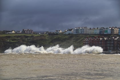 Isle of Man Met Office issue fresh weather warning for 'large waves'