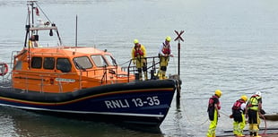 Peel Lifeboat assists motorboat in station’s first emergency of 2024