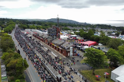 Video shows sea of bikers lining-up for lap of Isle of Man TT course