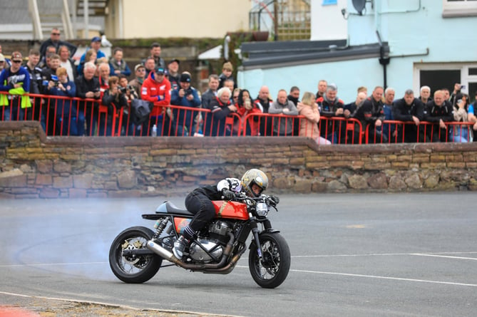 Lee Bowers wows the crowds at Peel TT Day