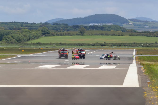 Light aircraft with burst tyre at Isle of Man airport