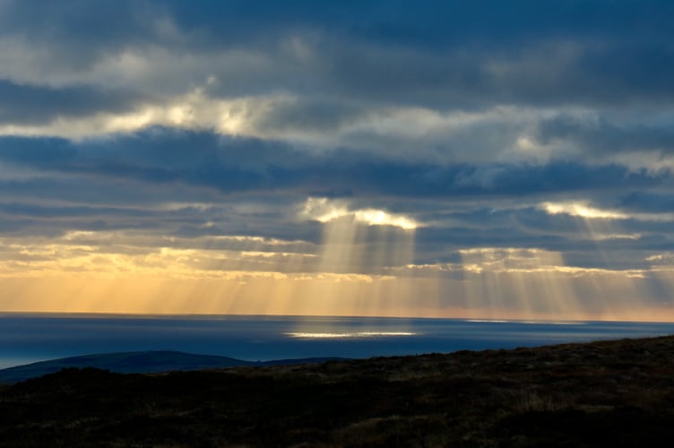 Sun Rays from Barrule