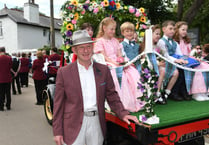 Pictures show 'jubilant atmosphere' at Laa Columb Killey festival