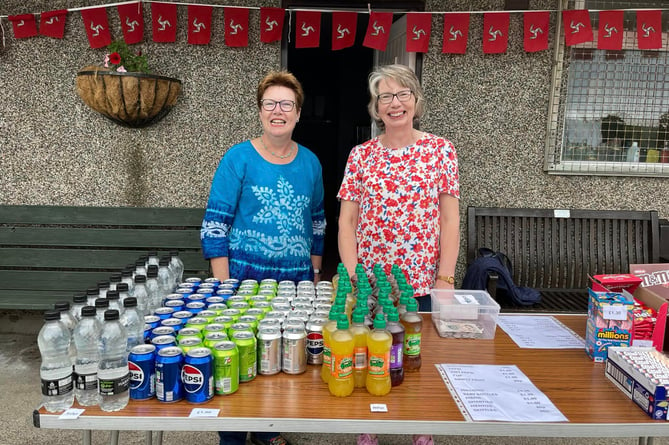 Middle MHK Jane Poole-Wilson and Ruth Kelly helped run the refreshments stall