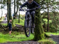 Close finish in e-bike class of Manx MTB Enduro