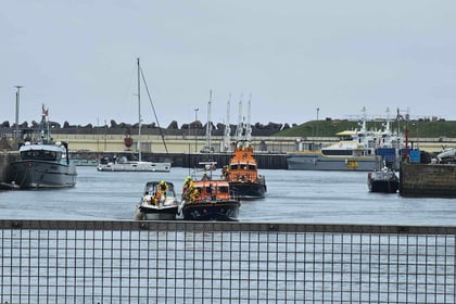 RNLI rescues motor vessel in distress near capital