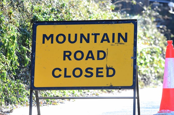 A18 Mountain Road closed