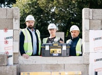 Bricklaying apprentice given set of new tools by island house builders