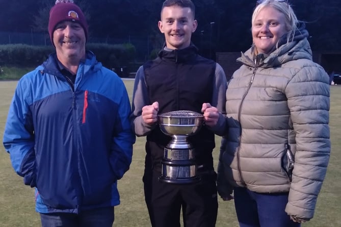 Threesomes Cup winners Walter Mccarthy, Glenn Boland and Rebecca Teare (Photo: Wayne Roberts) 