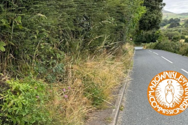 Marown Parish Commissioners are urging residents to cut back their hedges to ensure pedestrians can walk on the pavements safely