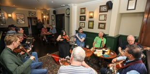 Watch as music fills the island's pubs for 'Traditional Music Weekend'