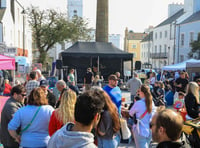 Packed Castletown Square celebrates Chilli and BBQ Festival