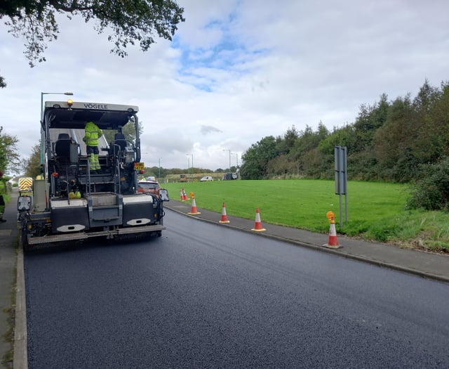 Resurfacing work continues on Braddan Road