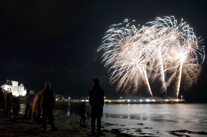 Fireworks in Peel bay 