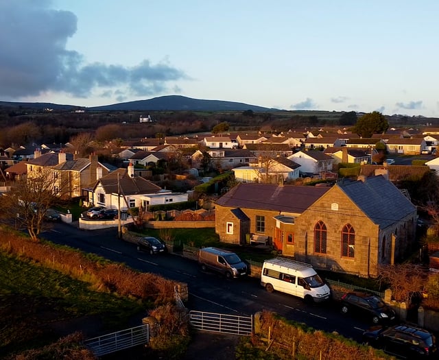 Bilingual Manx language church service captured on film