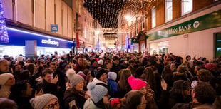 Crowds flock to Strand Street for Douglas Christmas lights switch on