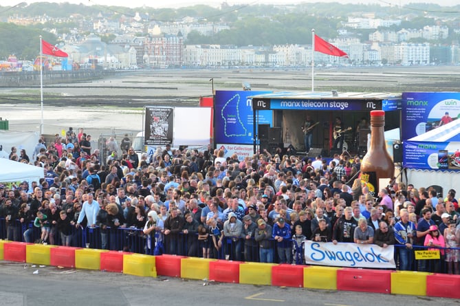 TT 2014 at Bushy's Beer Tent at the Bottleneck Car Park