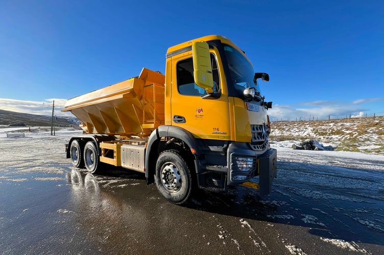 Previous gritting by the Department of Infrastructure following snow and ice on the A18 Mountain Road 