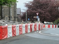 Temporary traffic lights cause delays at Braddan Roundabout 